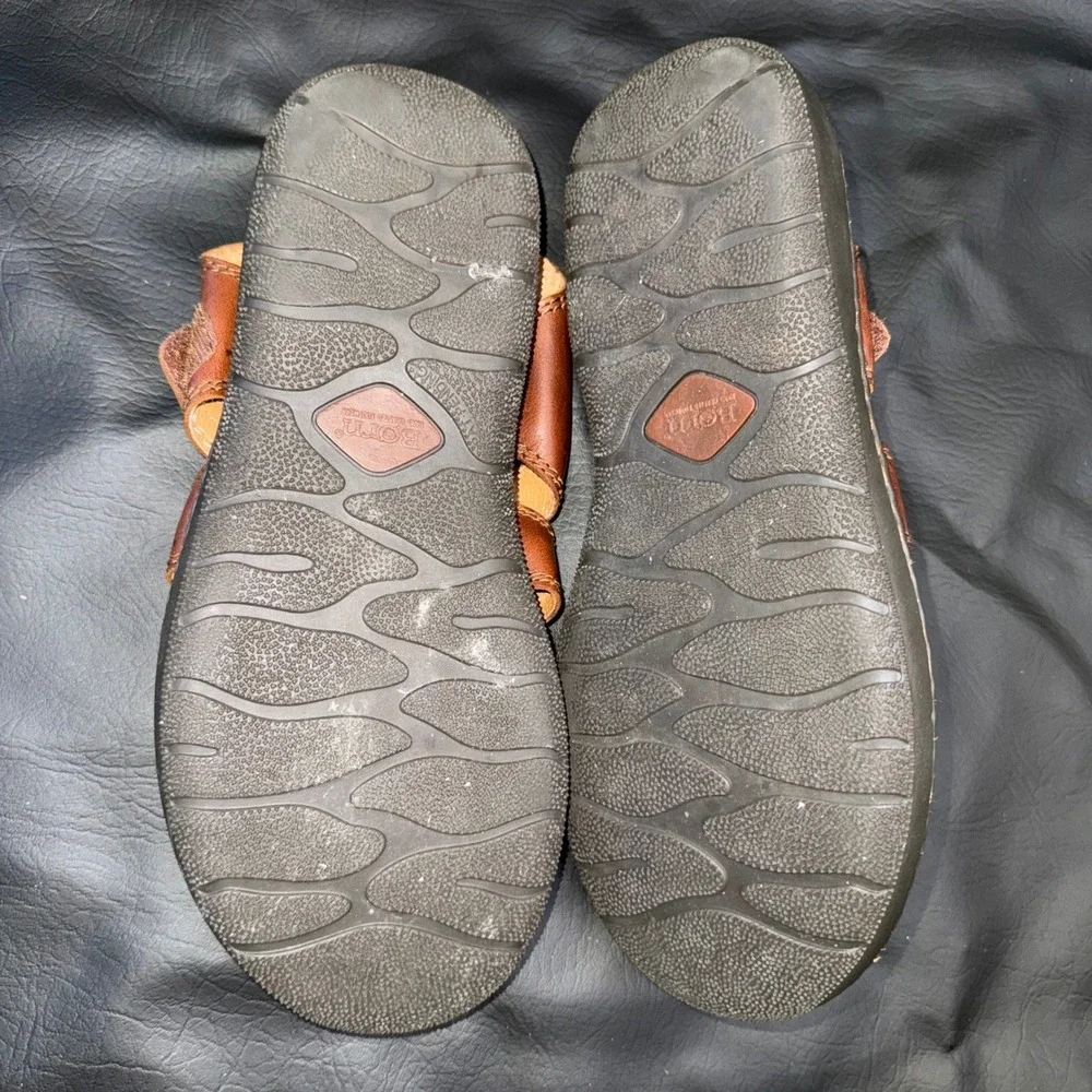 Born Mens Brown Leather Fisherman Sandals Closed Toe Comfort Shoes 10M